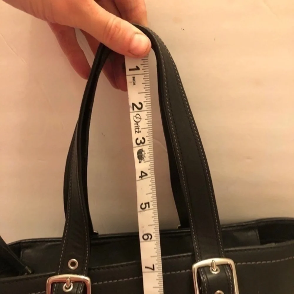 Coach black leather Hampton tote bag soho buckle